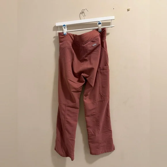 FIGS SCRUB SET - Picture 3 of 8